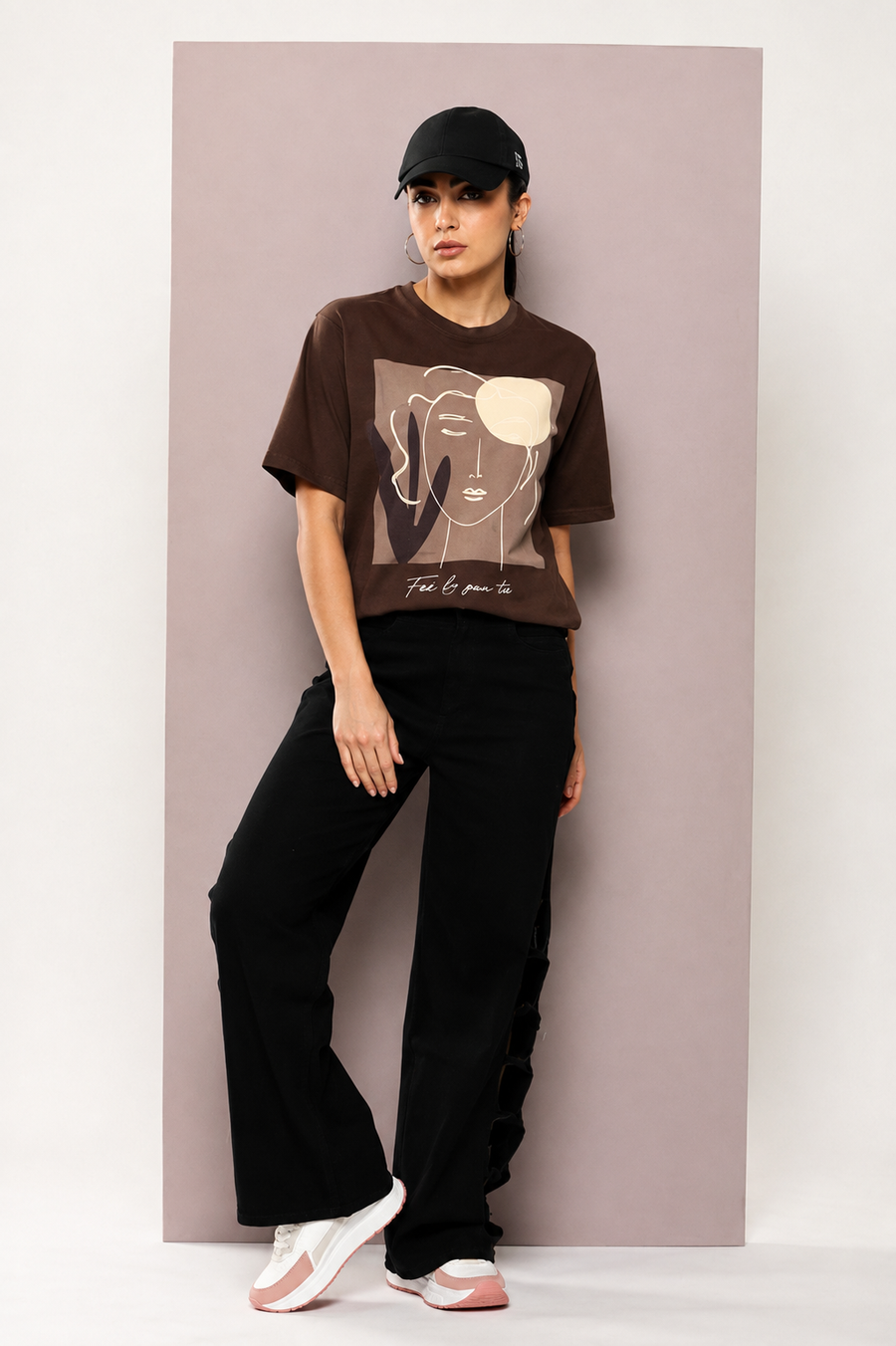 Women’s Abstract Face Graphic Oversized Cotton T- Shirt