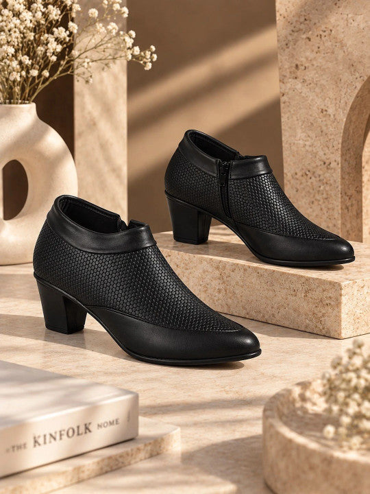 Women Textured Pointed Toe Regular Boots