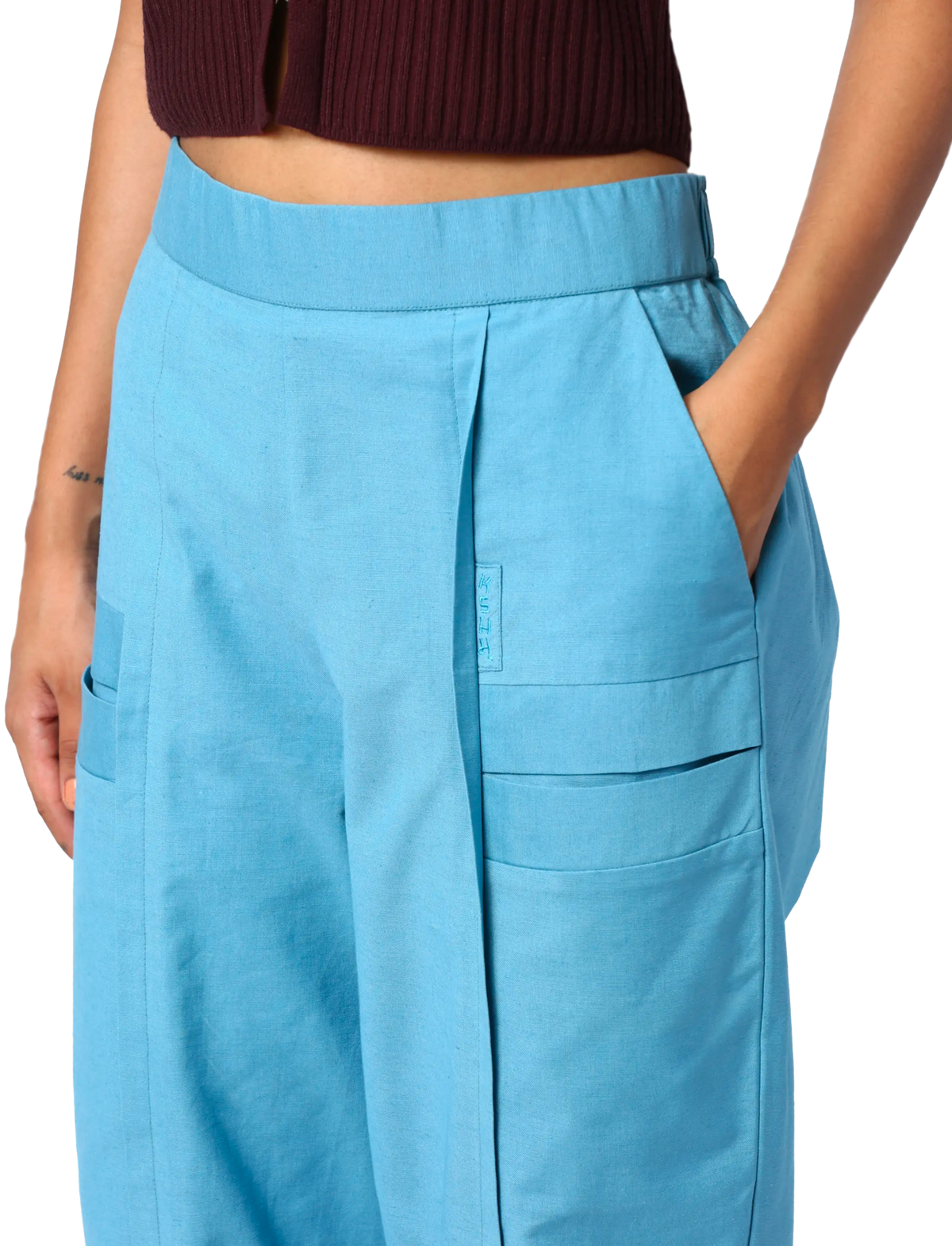 Clēan-tuck Pants