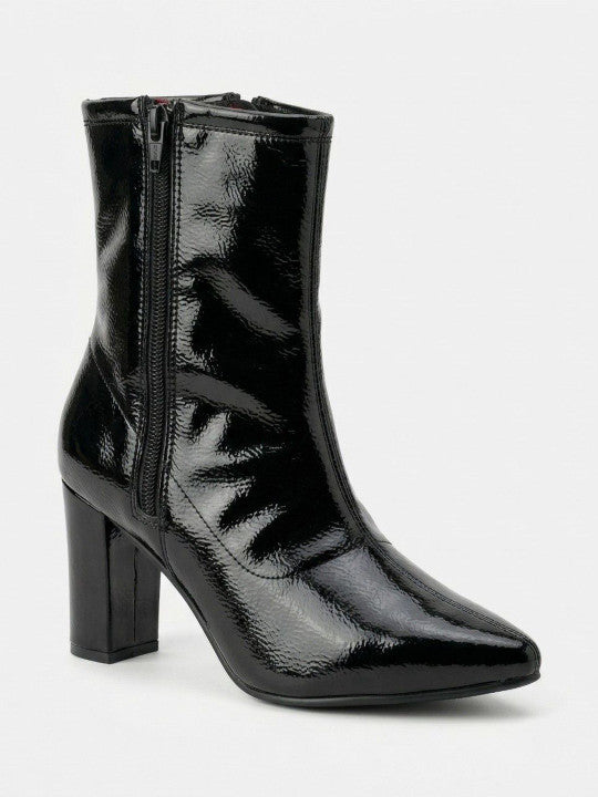 Women Round Toe Zip Regular Boots