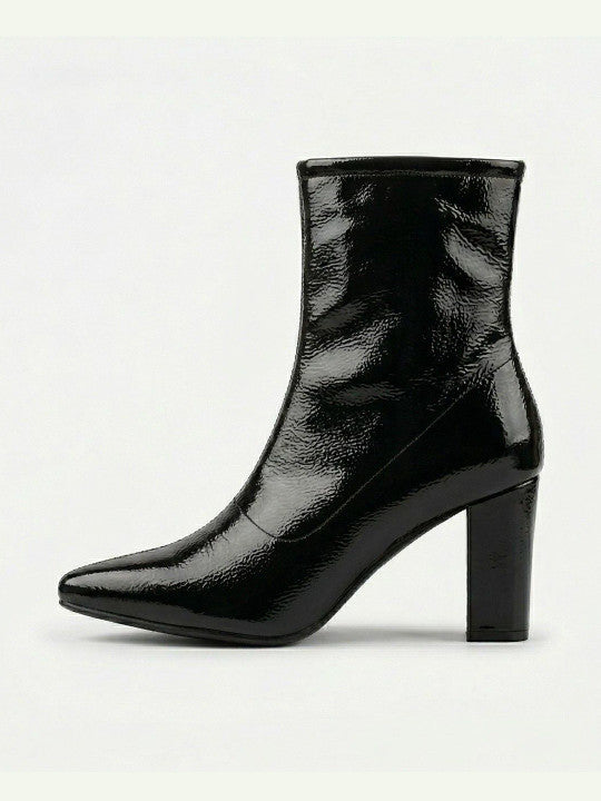 Women Round Toe Zip Regular Boots