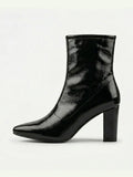 Women Round Toe Zip Regular Boots