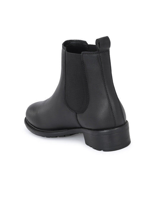 Women Black Solid Leather Chelsea Boots