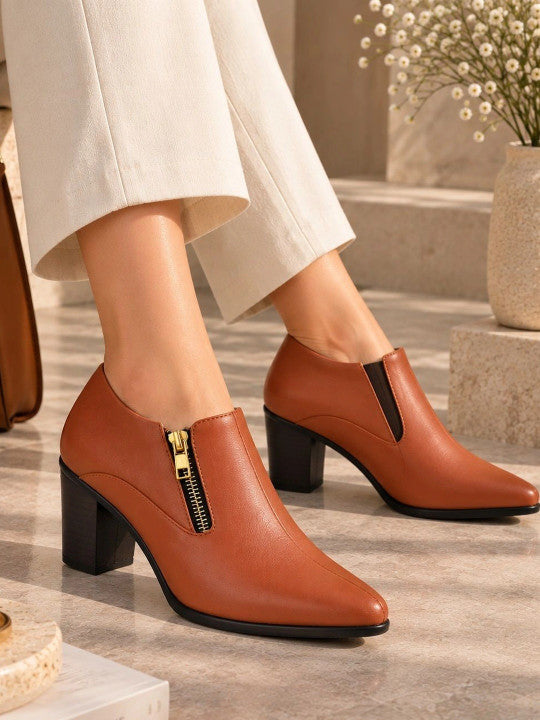 Women Pointed Toe Zip Regular Boots