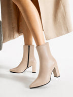 Women Textured Pointed Toe Zip Regular Boots