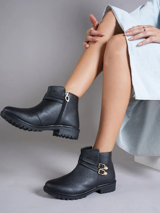 Women Textured Round Toe Zip Regular Boots