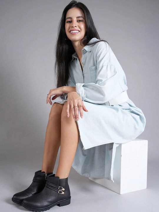 Women Textured Round Toe Zip Regular Boots
