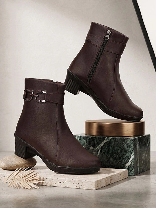 Women Round Toe Zip Regular Boots