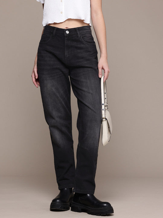 Women Straight Fit Mid-Rise Light Fade Stretchable Jeans