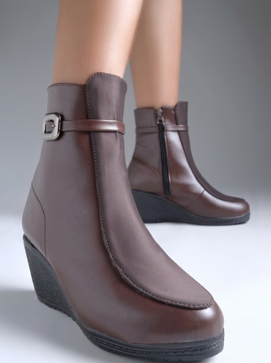 Round Toe Zip Regular Boots
