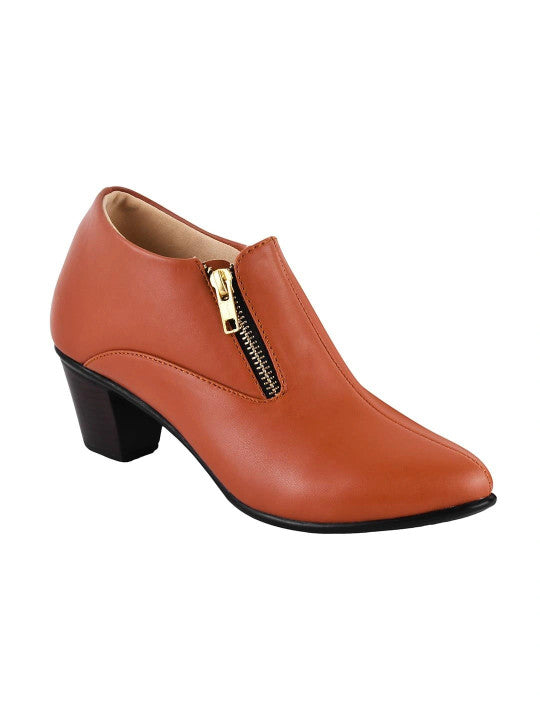 Women Pointed Toe Zip Regular Boots
