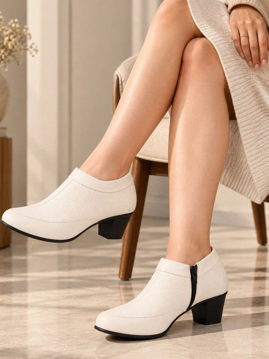 Women Textured Pointed Toe Zip Regular Boots