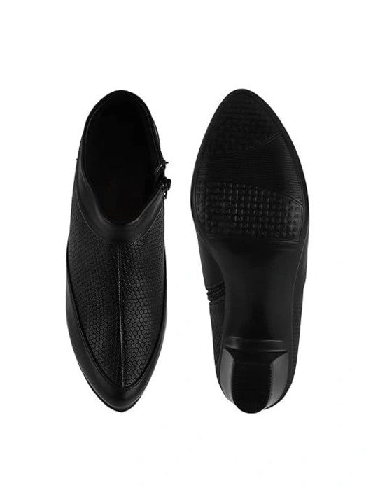 Women Textured Pointed Toe Regular Boots