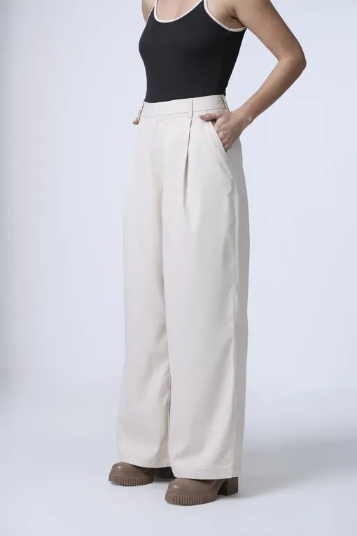 Off White Solid Straight Fit Trouser