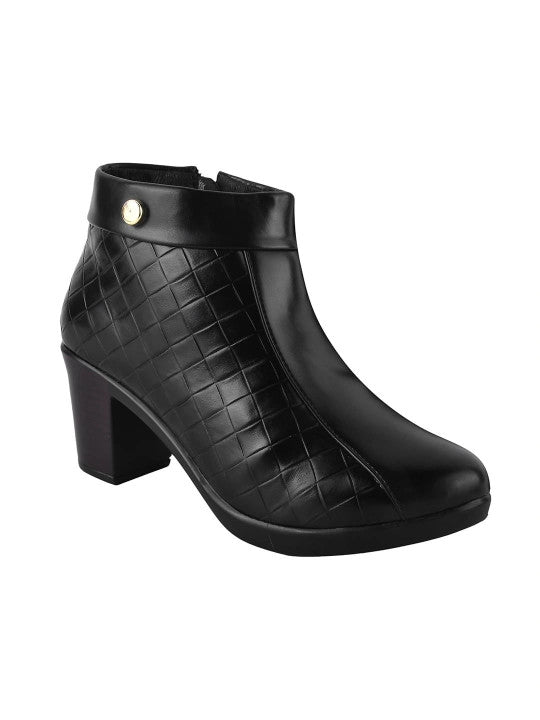 Women Textured Casual Shoes