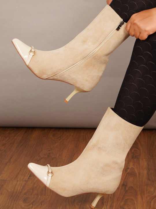 Women Pointed Toe Zip Regular Boots