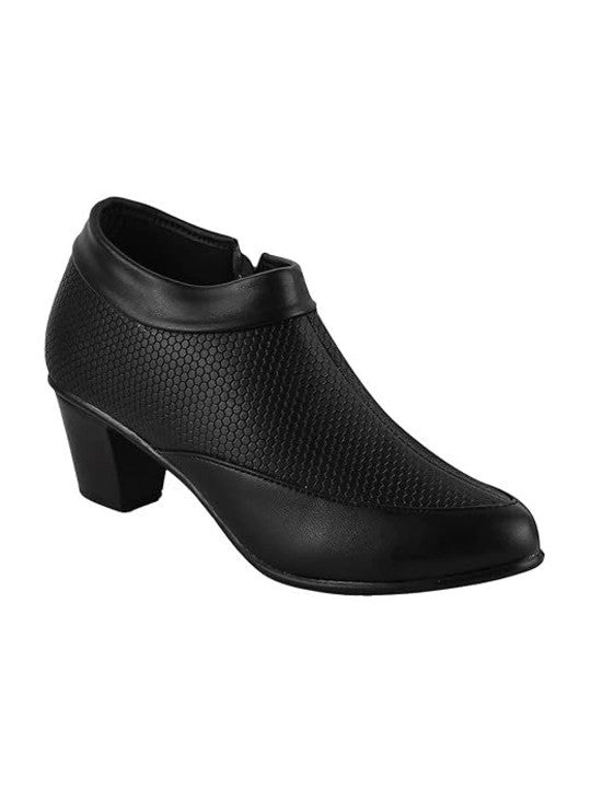 Women Textured Pointed Toe Regular Boots