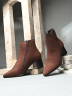 Women Pointed Toe Casual Chelsea Boots