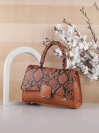 Abstract Detachable Strap Structured Handheld Bag