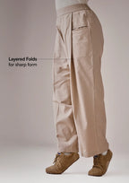 Op̈en-Boxcut Pants