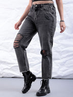 Women Straight Fit Mildly Distressed Pure Cotton Jeans