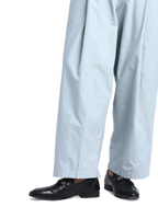 Op̈en-Boxcut Pants
