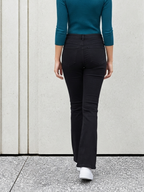 Women Black Bootcut High-Rise Stretchable Jeans