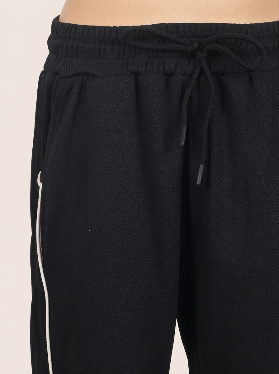 Women Loose Fit High-Rise Trousers