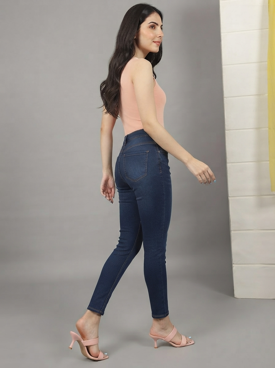 Women Slim Fit High-Rise Light Fade Cotton Stretchable Jeans