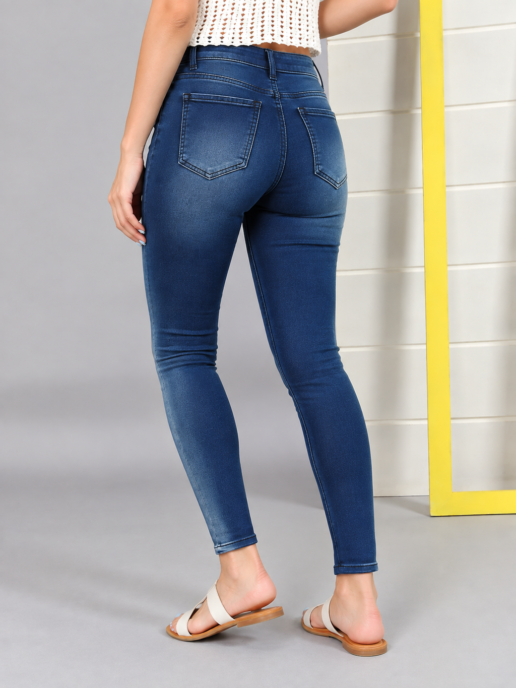 Women Blue Skinny Fit High-Rise Light Fade Stretchable Jeans