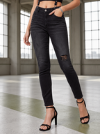 Women Black Slim Fit Light Fade Stretchable Jeans