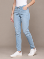 Women Slim Fit Mid-Rise Light Fade Stretchable Jeans