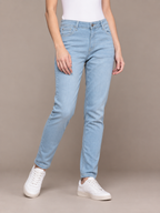 Women Slim Fit Mid-Rise Light Fade Stretchable Jeans