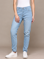 Women Slim Fit Mid-Rise Light Fade Stretchable Jeans