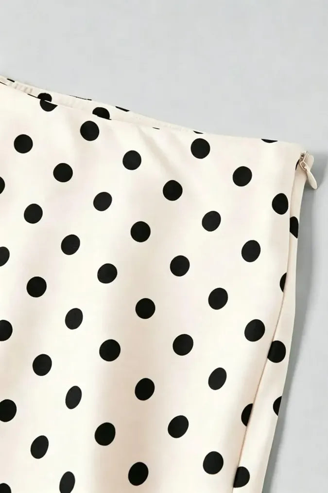 White Polka Dot Mid Rise Skirt