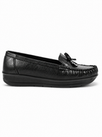 Women Textured Loafers