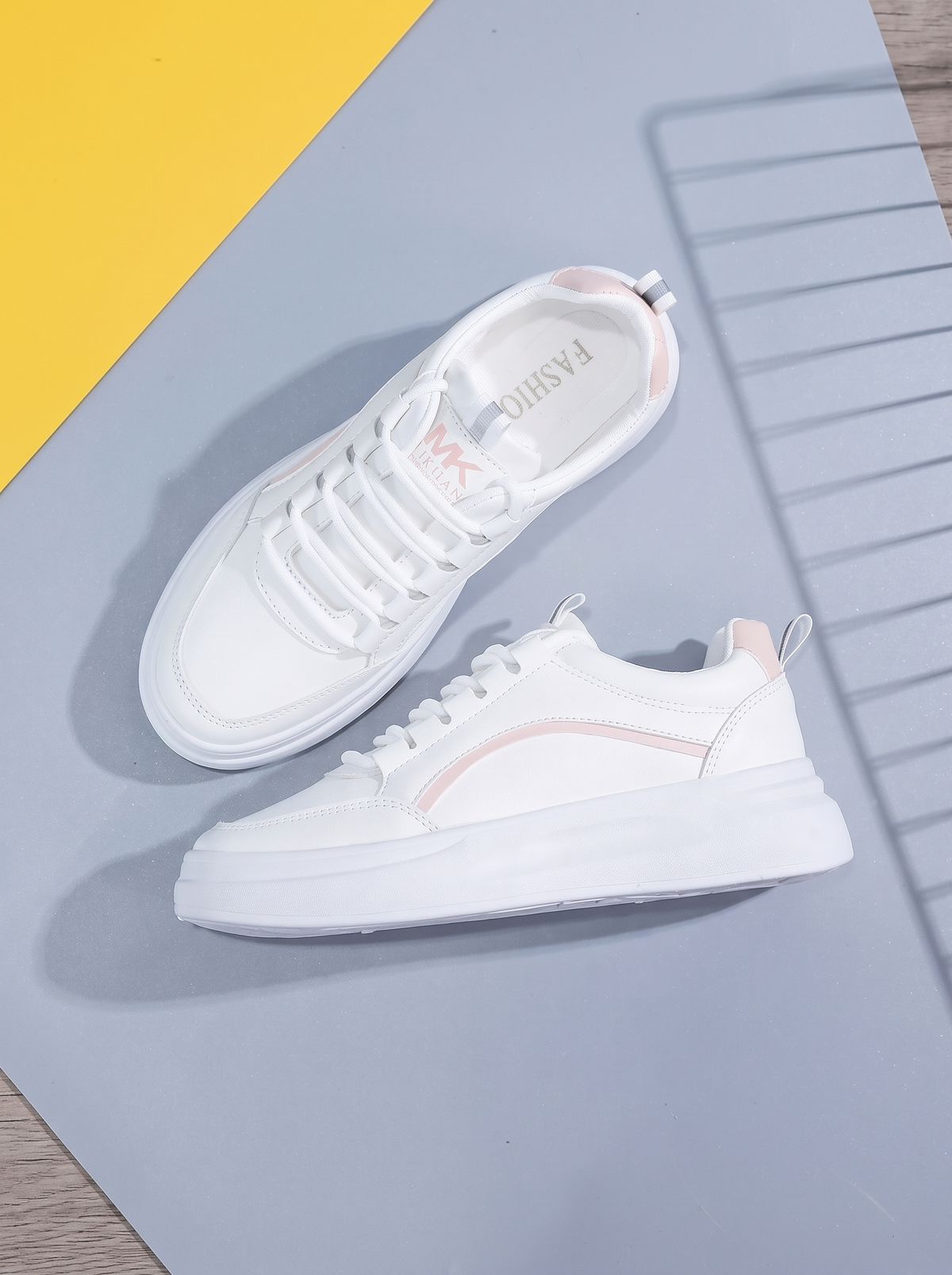 Women Lace-Ups Sneakers