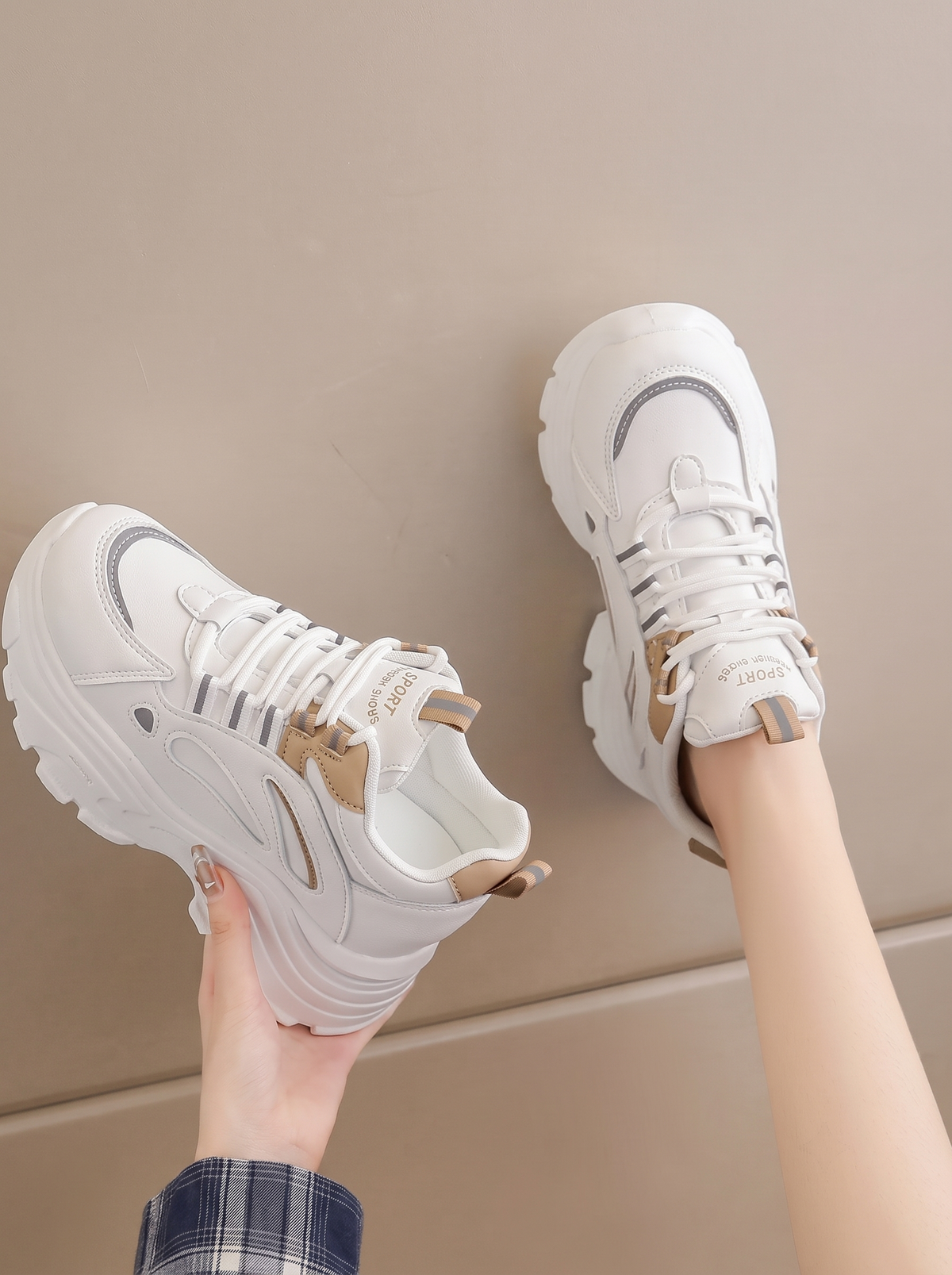 Women Colourblocked Sneakers
