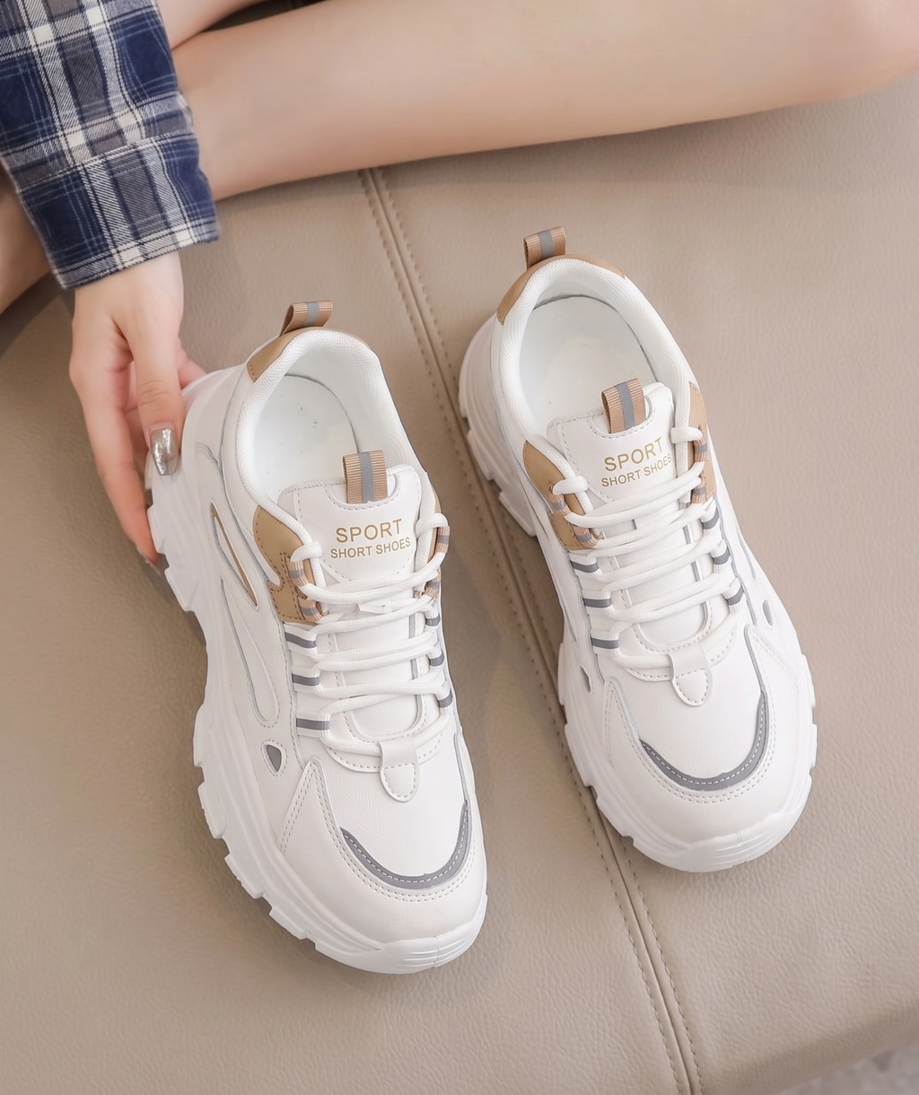 Women Colourblocked Sneakers