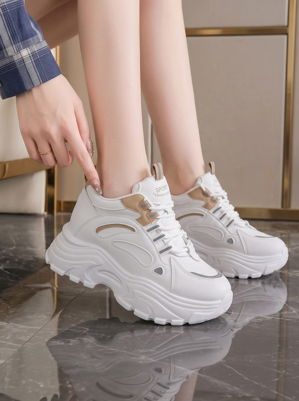 Women Colourblocked Sneakers