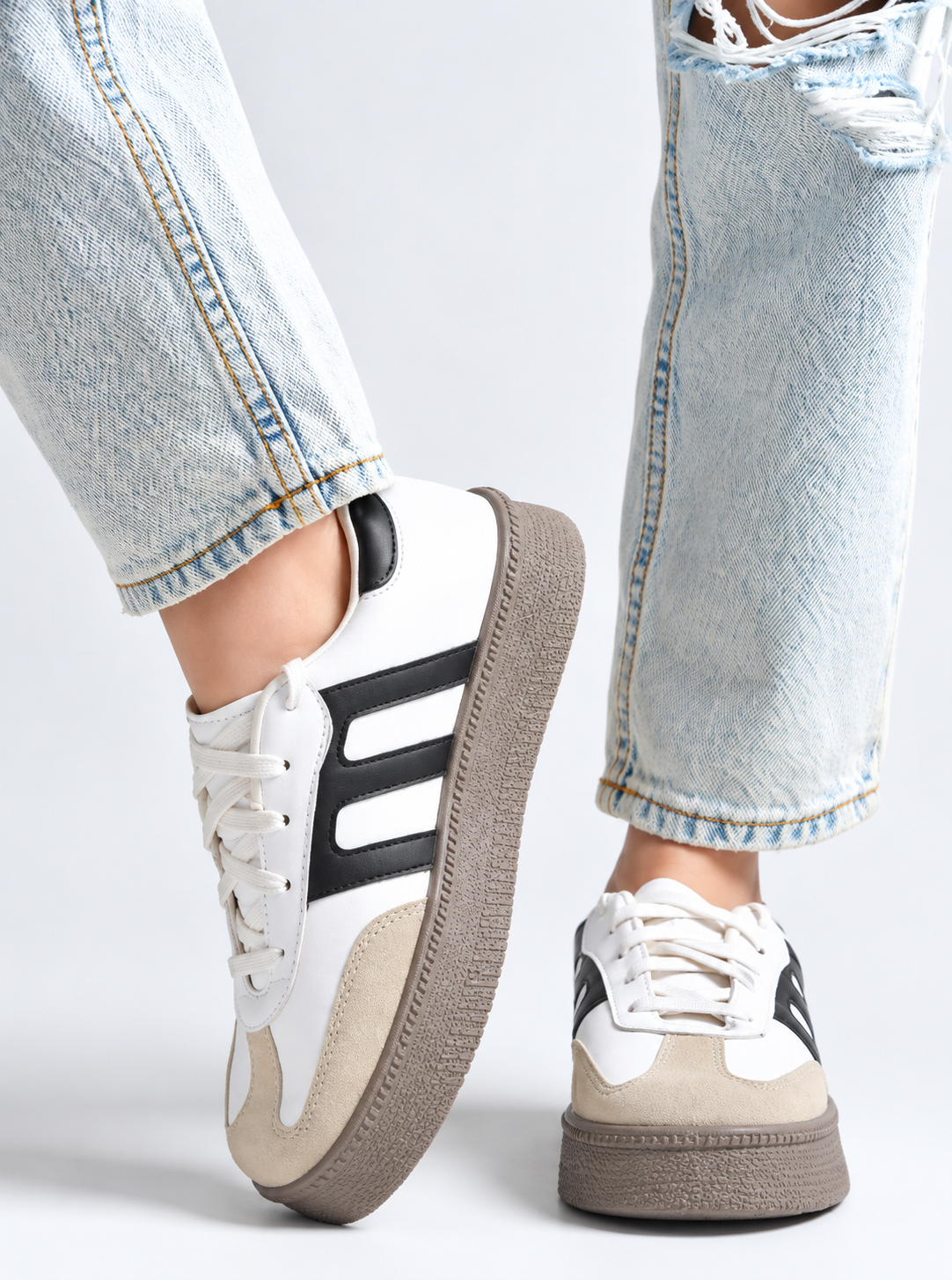 Women Colourblocked Sneakers