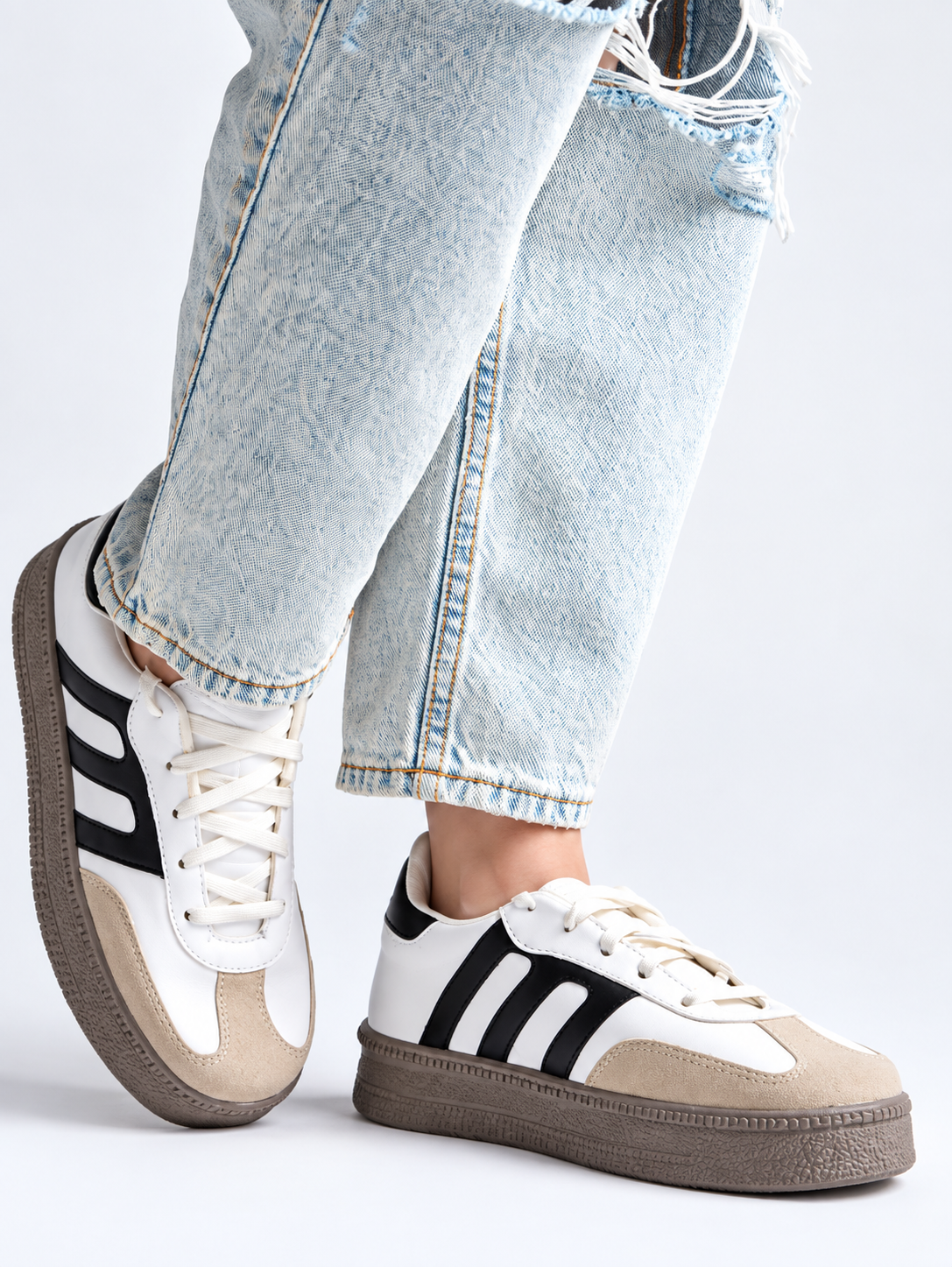 Women Colourblocked Sneakers