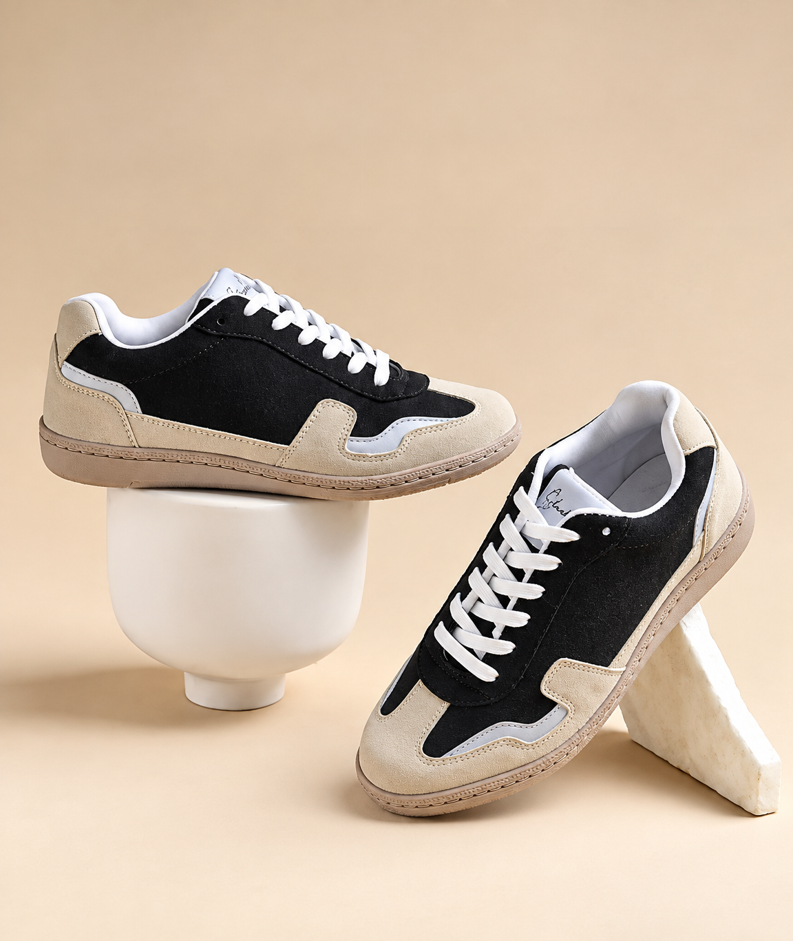 Women Colourblocked Suede Sneakers
