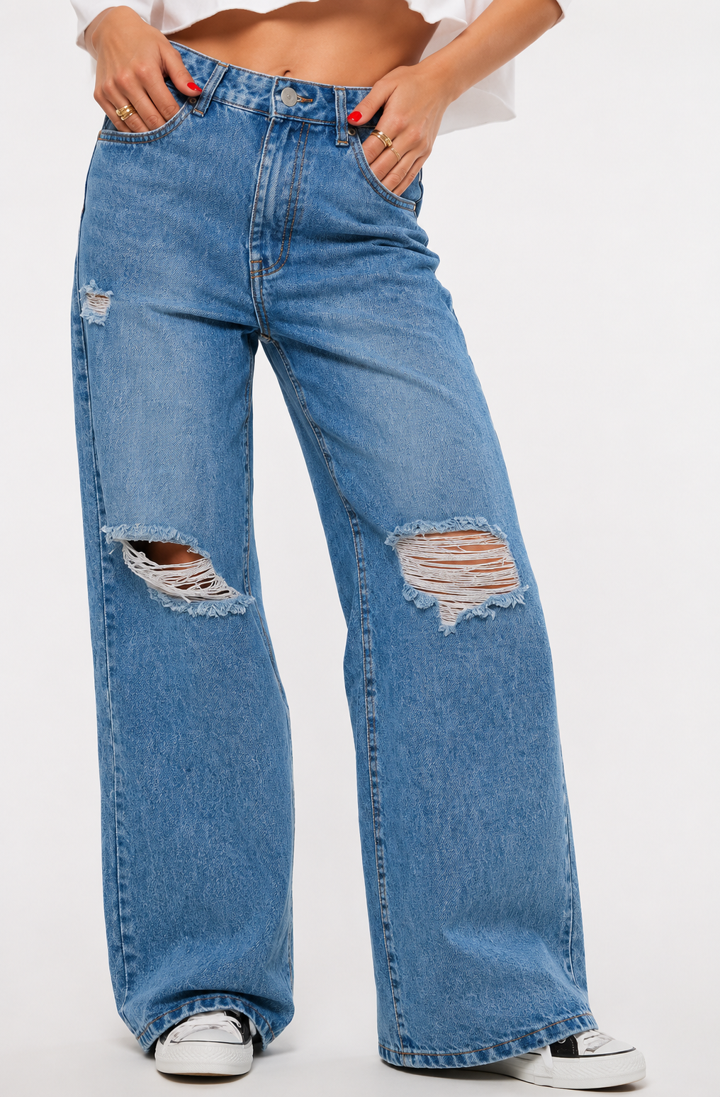 Women Smart Baggy High-Rise Mildly Distressed Light Fade Stretchable Jeans