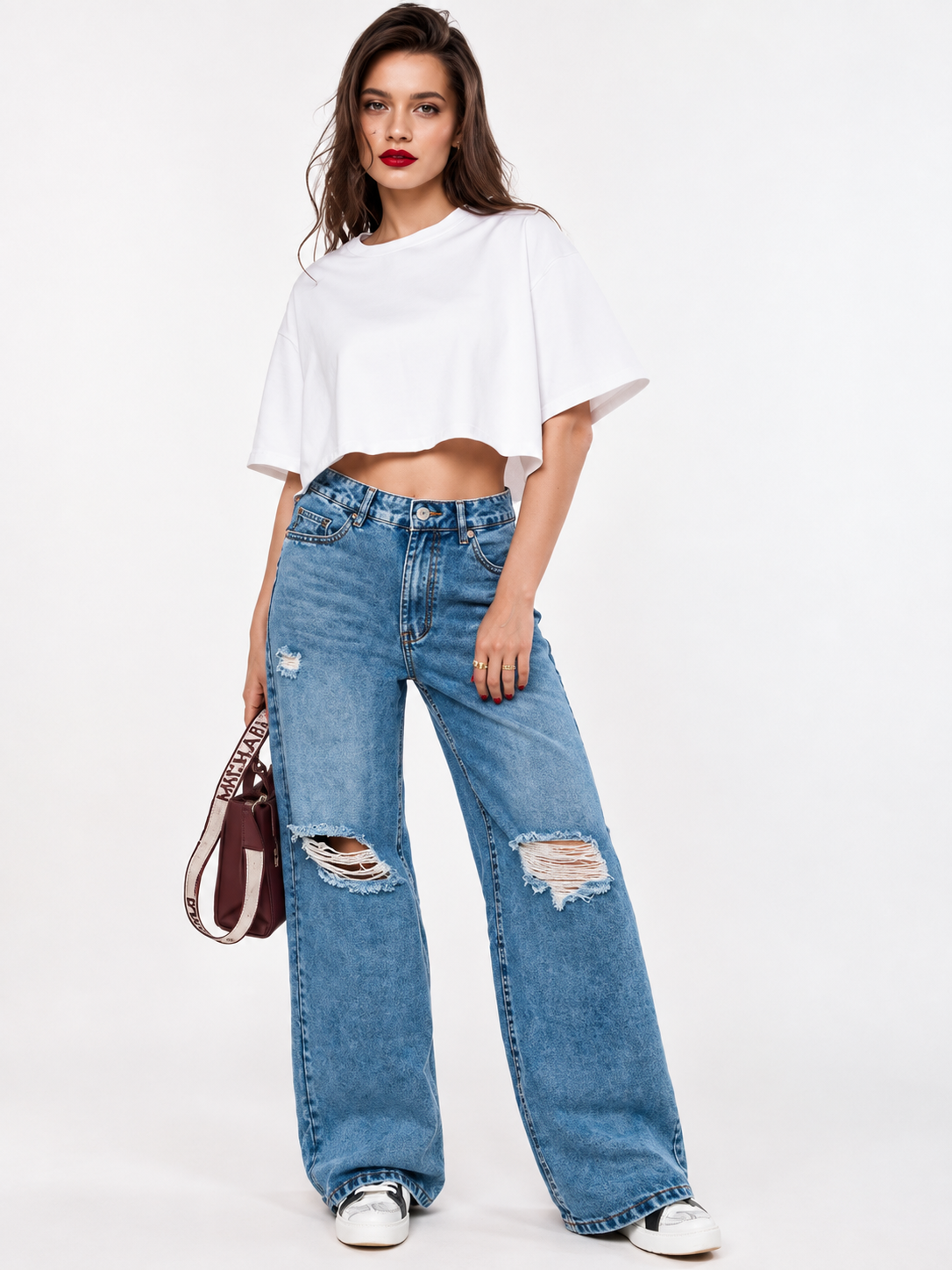 Women Smart Baggy High-Rise Mildly Distressed Light Fade Stretchable Jeans
