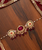Women Gold-Plated Kundan Studded & Beaded Necklace