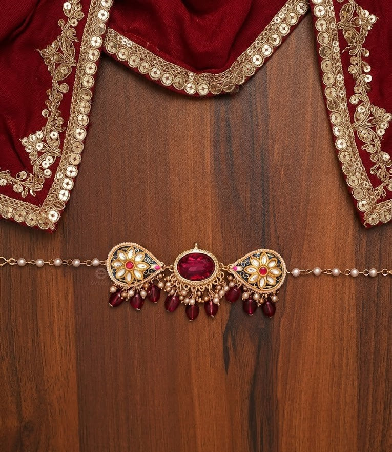 Women Gold-Plated Kundan Studded & Beaded Necklace