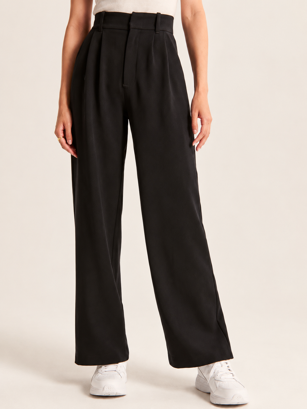 Women Relaxed Straight Leg Straight Fit High-Rise Pleated Trousers