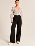 Women Relaxed Straight Leg Straight Fit High-Rise Pleated Trousers