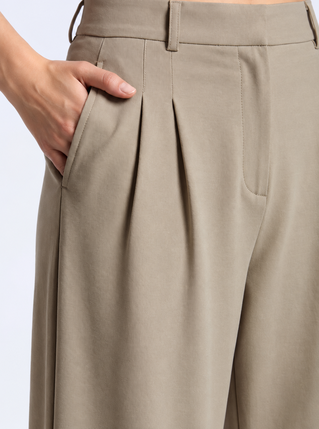 Women Relaxed High-Rise Easy Wash Pleated Trousers